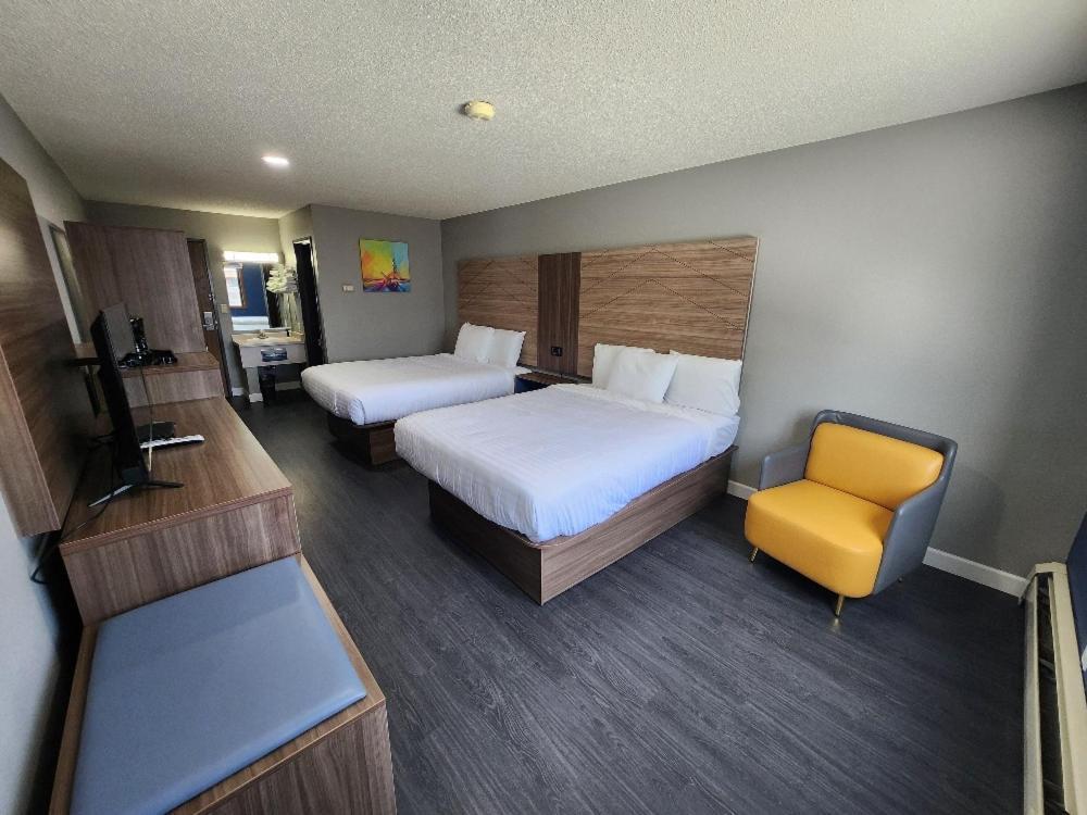 Super 8 By Wyndham Hayward Wi Motel Bagian luar foto