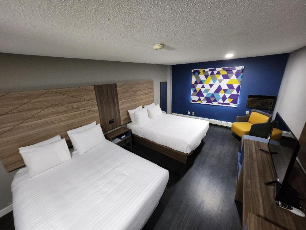 Super 8 By Wyndham Hayward Wi Motel Bagian luar foto