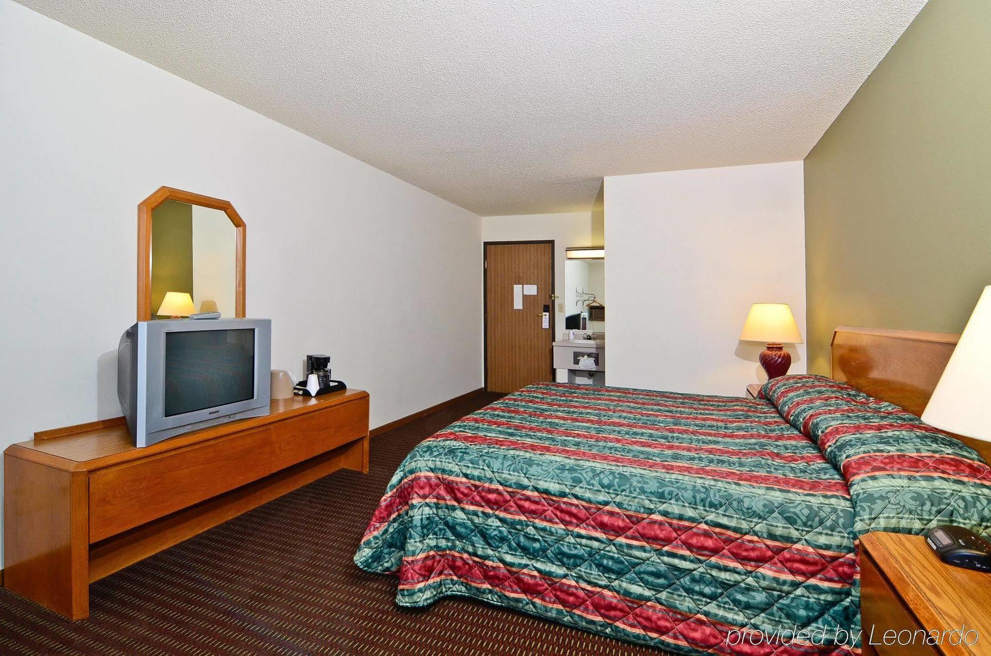 Super 8 By Wyndham Hayward Wi Motel Bagian luar foto
